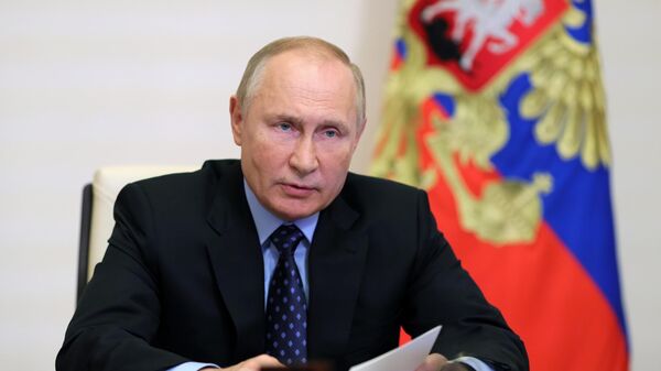 Президент РФ В. Путин провел совещание по вопросам освоения ресурсного потенциала полуострова Ямал - Sputnik Azərbaycan