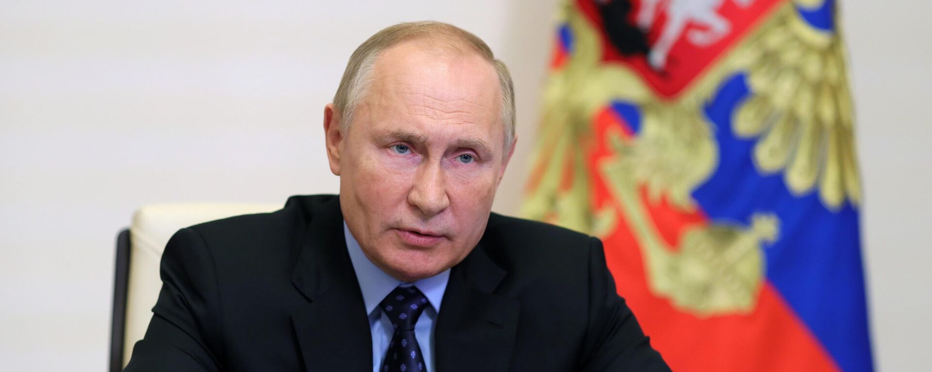 Президент РФ В. Путин провел совещание по вопросам освоения ресурсного потенциала полуострова Ямал - Sputnik Азербайджан, 1920, 27.10.2021