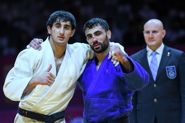 Вторую бронзовую медаль завоевал Эльджан Гаджиев (81 килограмм), который начал с победы над Йомишичи Камочи (Япония), но в четвертьфинале проиграл Ведату Албайраку (Турция). - Sputnik Азербайджан