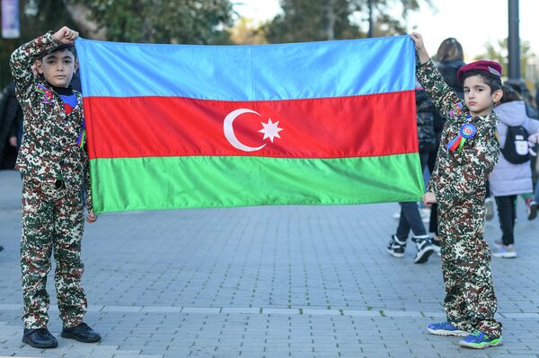 Шествие пройдет от площади &quot;Азнефть&quot; до бульвара &quot;Белого города&quot;. - Sputnik Азербайджан