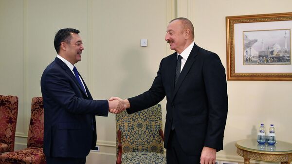 Ильхам Алиев с Садыром Жапаровым - Sputnik Азербайджан
