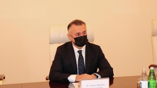 Врио министра здравоохранения Азербайджана встретился с российской делегацией - Sputnik Азербайджан