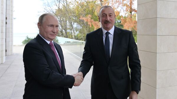Rusiya prezidenti Vladimir Putin Azərbaycan prezidenti İlham Əliyevlə - Sputnik Azərbaycan