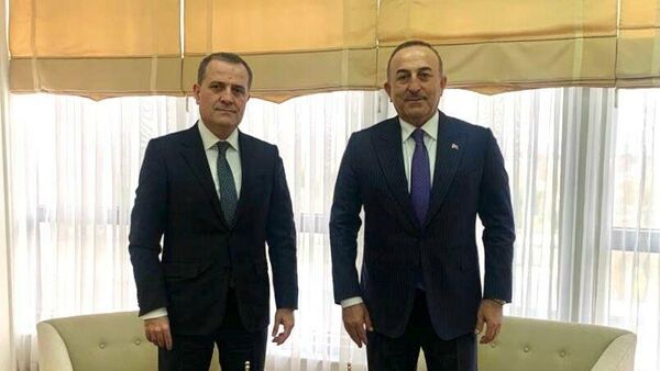 Azərbaycanın xarici işlər naziri Ceyhun Bayramov və Mövlud Çavuşoğlu - Sputnik Азербайджан