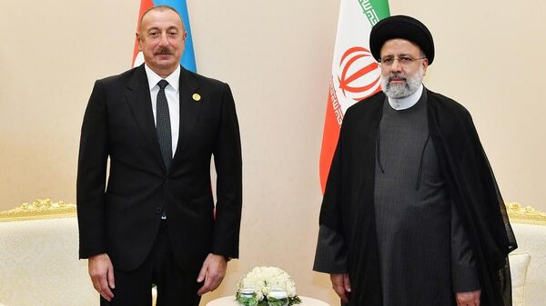 Prezident İlham Əliyev və İran Prezidenti Seyid İbrahim Rəisi  - Sputnik Azərbaycan