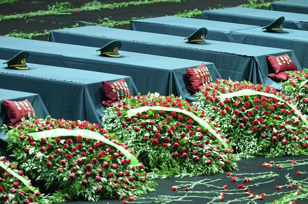 Церемония прощания с погибшими военными в спортивном комплексе &quot;Серхедчи&quot;. - Sputnik Азербайджан