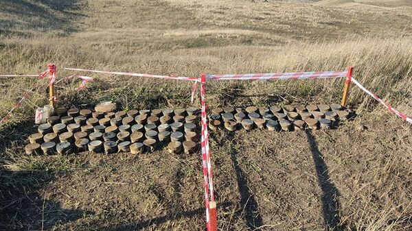 Азербайджанские и турецкие саперы продолжают очищать Карабах от мин - Sputnik Азербайджан