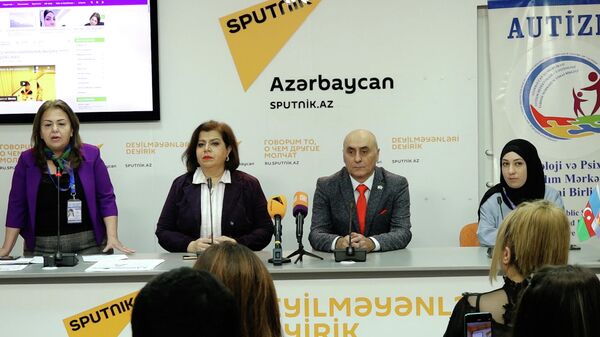 Как решаются проблемы аутистов в Азербайджане? - Sputnik Азербайджан