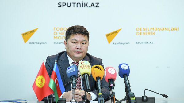 В апреле-мае 2022 года ожидается визит главы Кыргызстана в Баку – посол - Sputnik Азербайджан