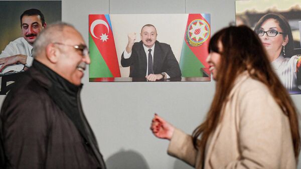 Выставка, посвященная 60-летнему юбилею президента Ильхама Алиева - Sputnik Азербайджан