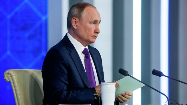 RF prezidenti Vladimir Putin, arxiv şəkli - Sputnik Azərbaycan
