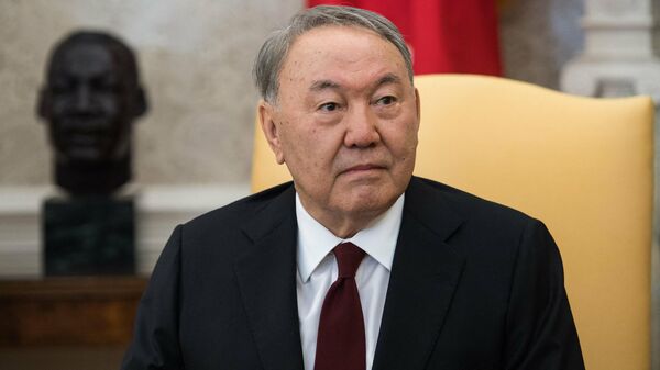Qazaxıstanın sabiq prezidenti Nursultan Nazarbayev - Sputnik Azərbaycan