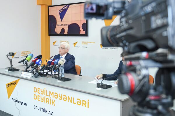 Михаил Бочарников подвел итоги азербайджано-российского взаимодействия в 2021 году. - Sputnik Азербайджан