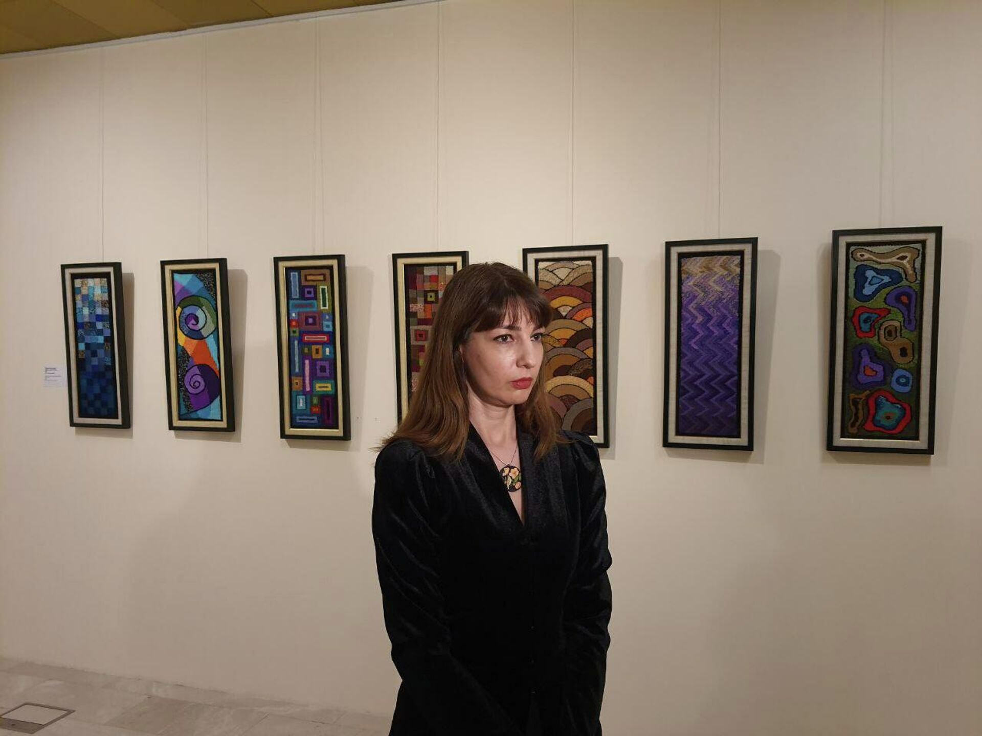 Выставка Тамиллы Абдуллаевой в Музее ковра  - Sputnik Азербайджан, 1920, 28.01.2022