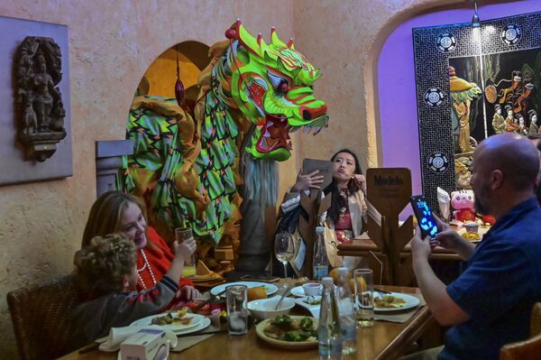 Китайская община в Мексике во время празднования Нового года по лунному календарю. - Sputnik Азербайджан
