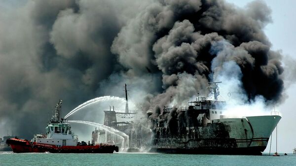 Пожар на судне, фото из архива - Sputnik Азербайджан