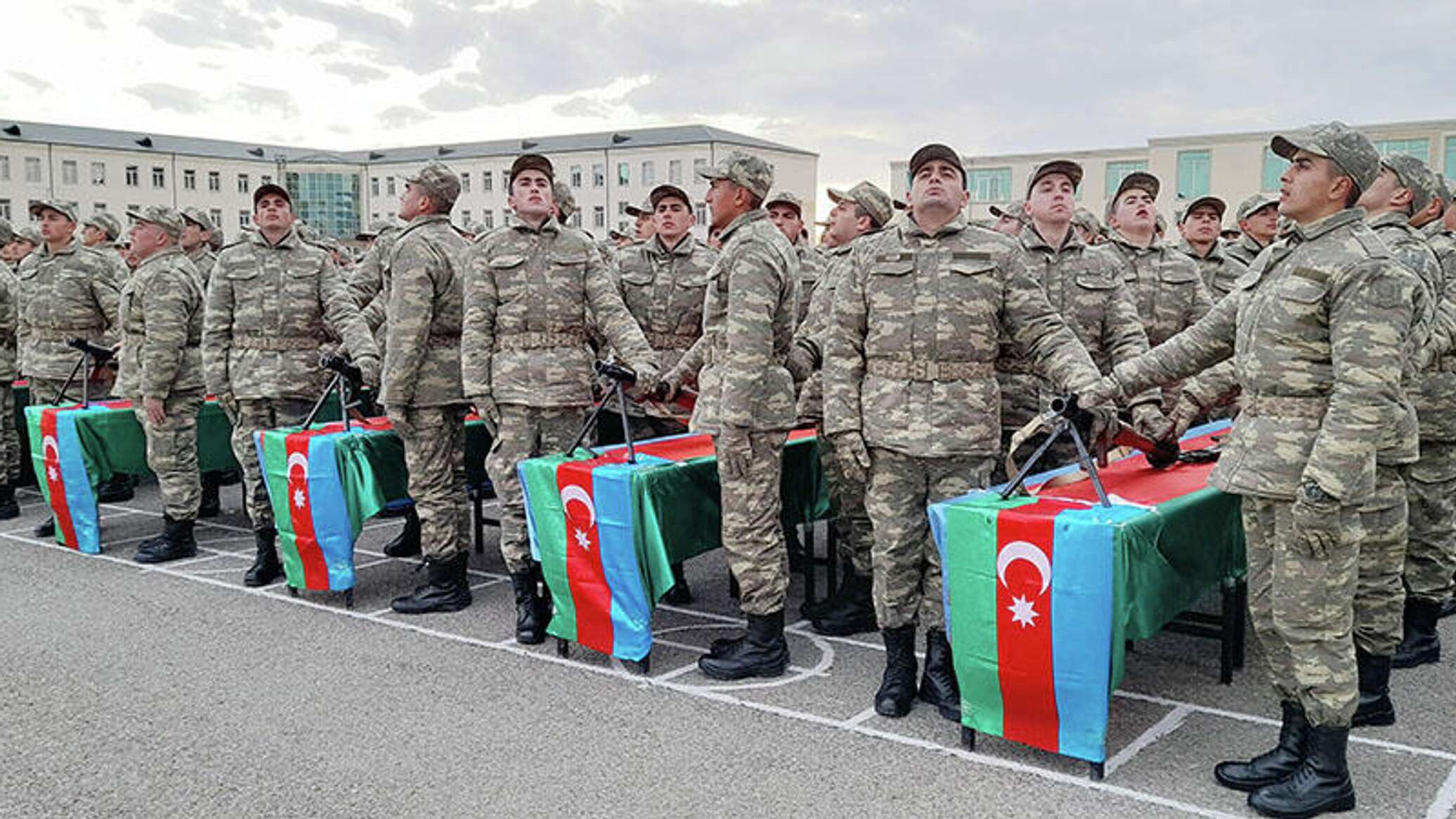 Seferberlik ve herbi xidmete cagiris. Присяга Азербайджана. Русские в Азербайджане.