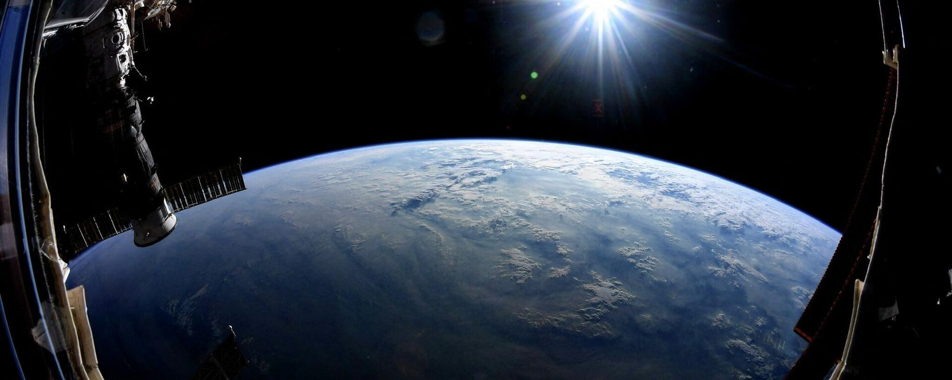 Вид на Землю с МКС. Фотография астронавта Ника Хейга. - Sputnik Азербайджан, 1920, 22.05.2023