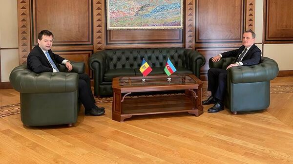  Джейхун Байрамов и Нику Попеску во время встречи в Баку - Sputnik Азербайджан