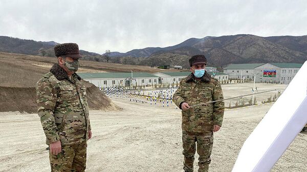 Министр обороны посетил воинские части в Лачинском районе - Sputnik Азербайджан