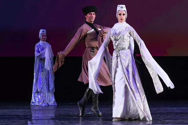 Выступление королевского национального балета из Тбилиси на сцене Дворца Гейдара Алиева в Баку. - Sputnik Азербайджан