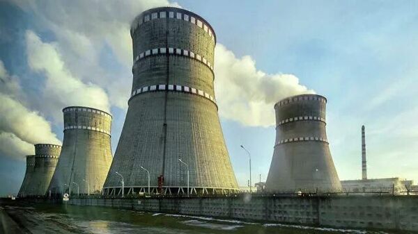 Ровенская атомная электростанция в Кузнецовске, Украина. Архивное фото - Sputnik Азербайджан