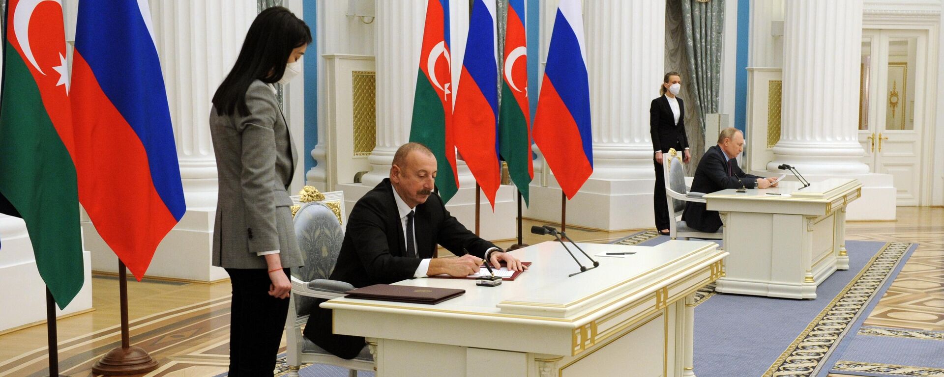 Президент РФ В. Путин провел переговоры с президентом Азербайджана И. Алиевым - Sputnik Азербайджан, 1920, 21.02.2023