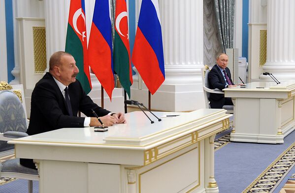 22 февраля 2022 года президент РФ Владимир Путин и президент Азербайджана Ильхам Алиев подписали Декларацию о союзническом взаимодействии. - Sputnik Азербайджан