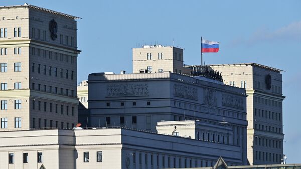 Здание Министерства обороны РФ на Фрунзенской набережной в Москве - Sputnik Азербайджан