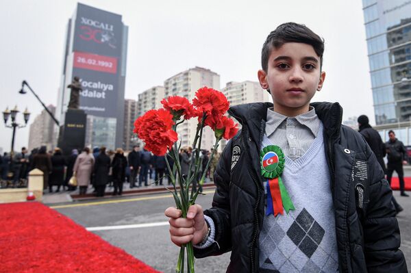 Шествие, приуроченное к 30-й годовщине резни в Ходжалы в Баку, 26.02.2022. - Sputnik Азербайджан