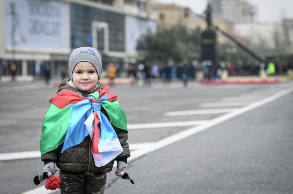 Дети, которым посчастливилось не застать этот страшный период в истории Азербайджана, эту историю не забывают. - Sputnik Азербайджан