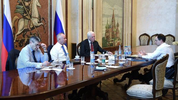 Делегация РФ, прибывшая на переговоры с представителями Украины - Sputnik Азербайджан