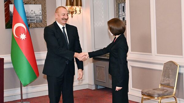 Президент Молдовы Майя Санду и президент Азербайджана Ильхам Алиев, фото из архива - Sputnik Азербайджан