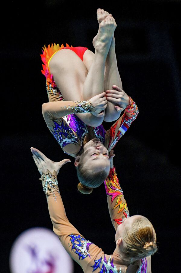 Участники соревнований возрастных групп по акробатике в Баку. - Sputnik Азербайджан