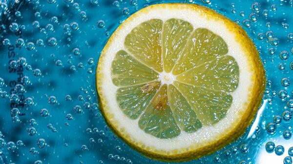 Вода с лимоном, фото из архива - Sputnik Азербайджан