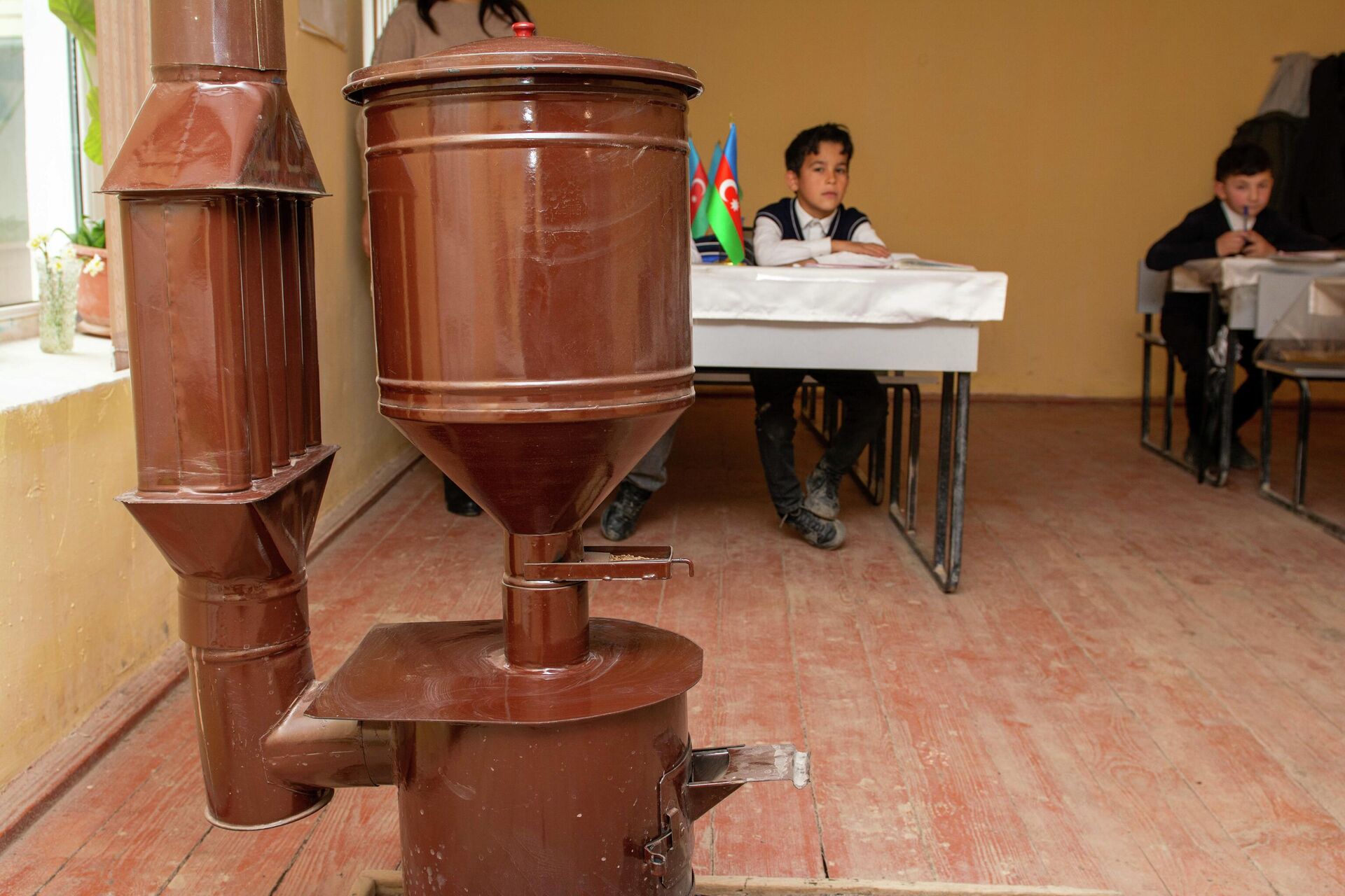 Чисто и эффективно: как будут согреваться школы в отдаленных селах -  22.03.2022, Sputnik Азербайджан