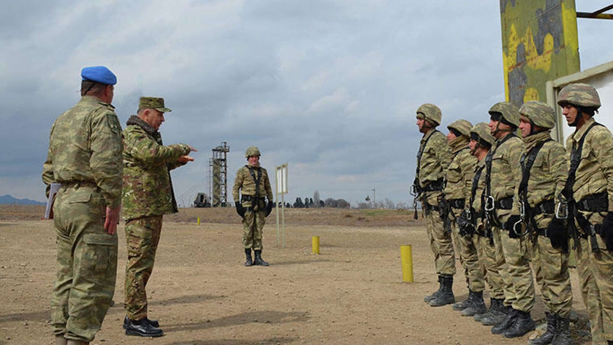 Азербайджан сухопутная. Сухопутные войска Украины 2022. Сухопутных войск Индии. Общевойсковые войска. 8 Общевойсковая армия.