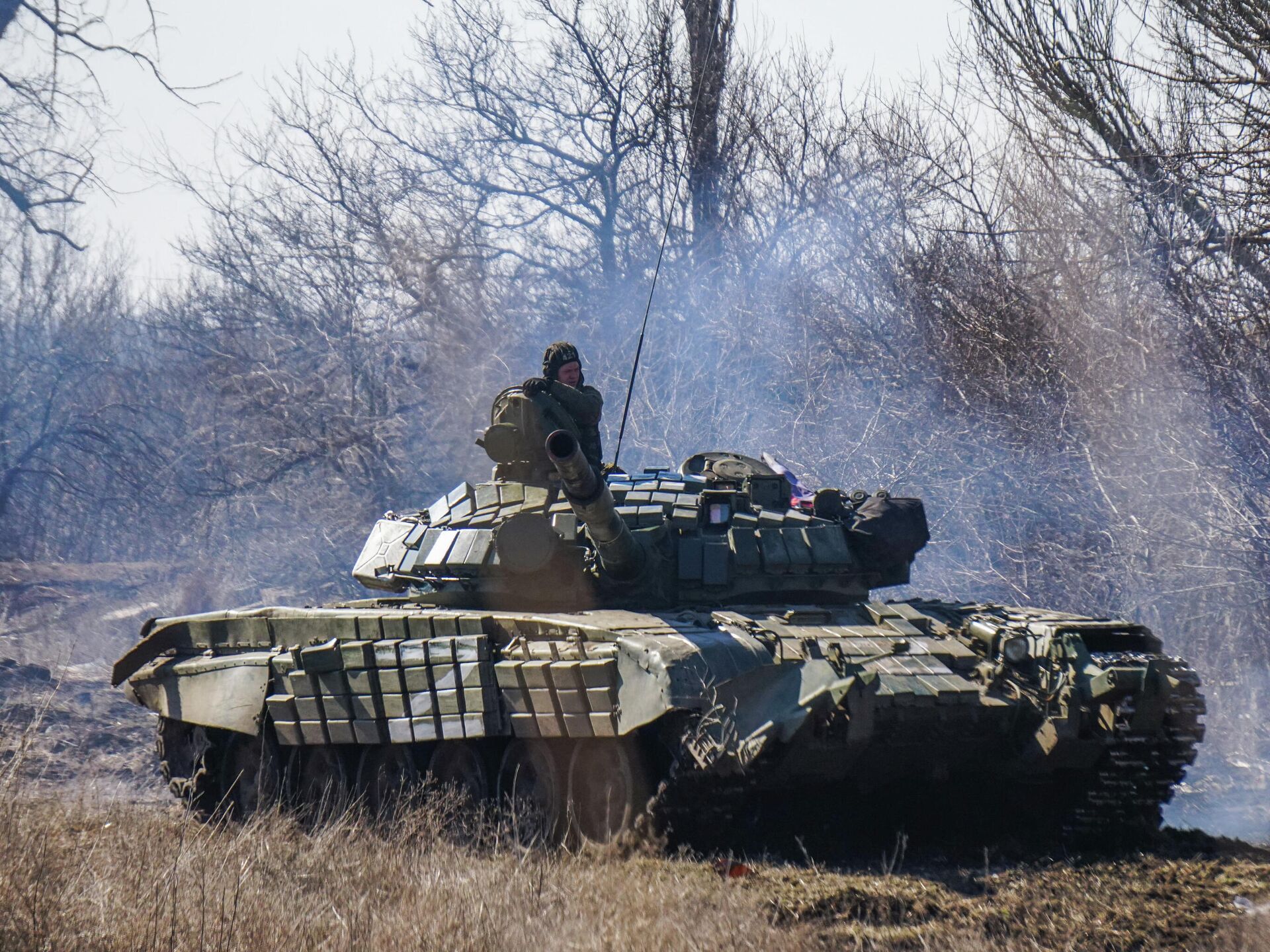 Вс рф днр. Российские танки на Украине. Украинский танк. Наступление украинской армии. Танк России 2022.