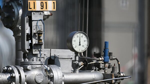 Трубы и манометры для газопроводов, фото из архива - Sputnik Азербайджан