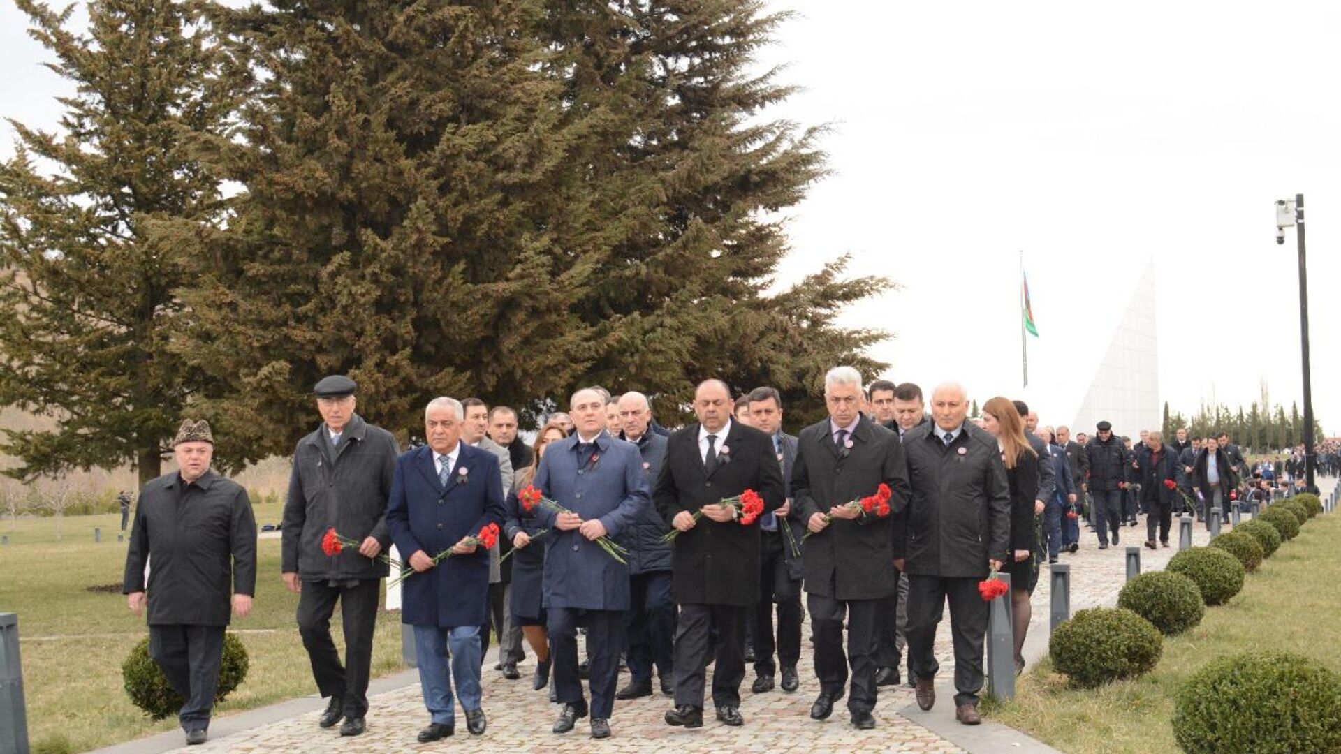 Tədbir iştirakçıları Quba soyqırım Memorial Kompleksi ziyarət ediblər - Sputnik Azərbaycan, 1920, 30.03.2022