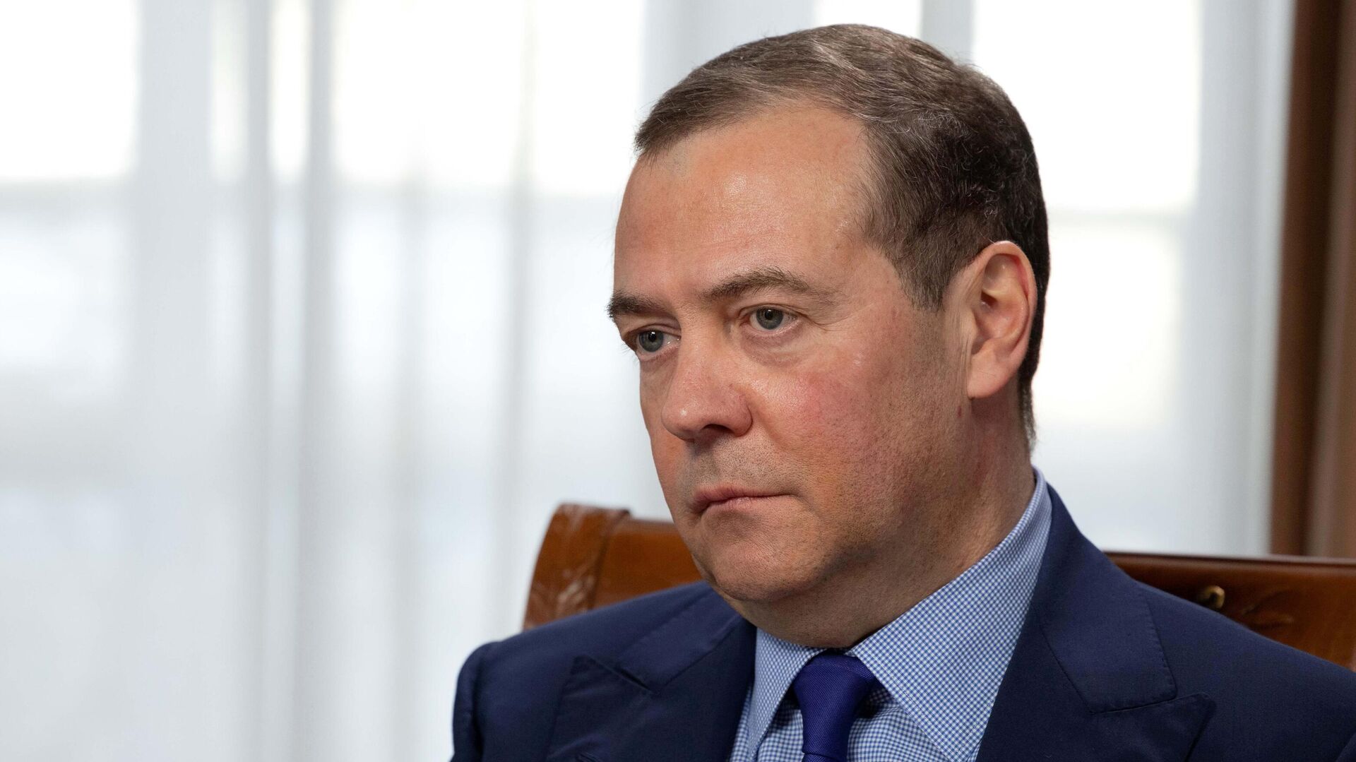 Заместитель председателя Совбеза РФ Д. Медведев дал интервью российским СМИ - Sputnik Азербайджан, 1920, 03.05.2022