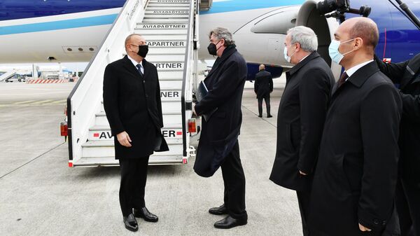 Президент Ильхам Алиев прибыл в Брюссель - Sputnik Азербайджан