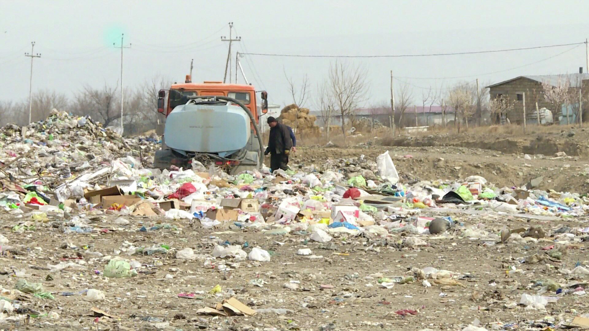 Как мусорный полигон превратил жизнь шамкирцев в ад - 24.04.2022, Sputnik  Азербайджан