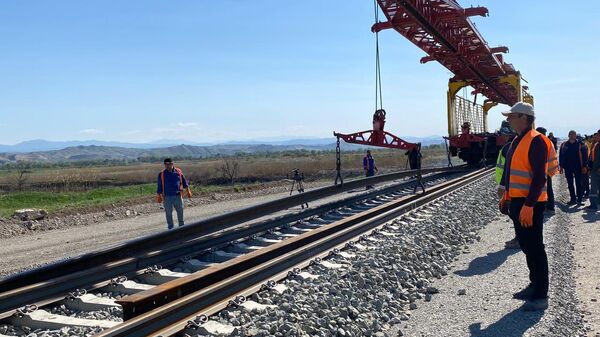 Строительство железнодорожной линии Горадиз-Агбенд  - Sputnik Азербайджан