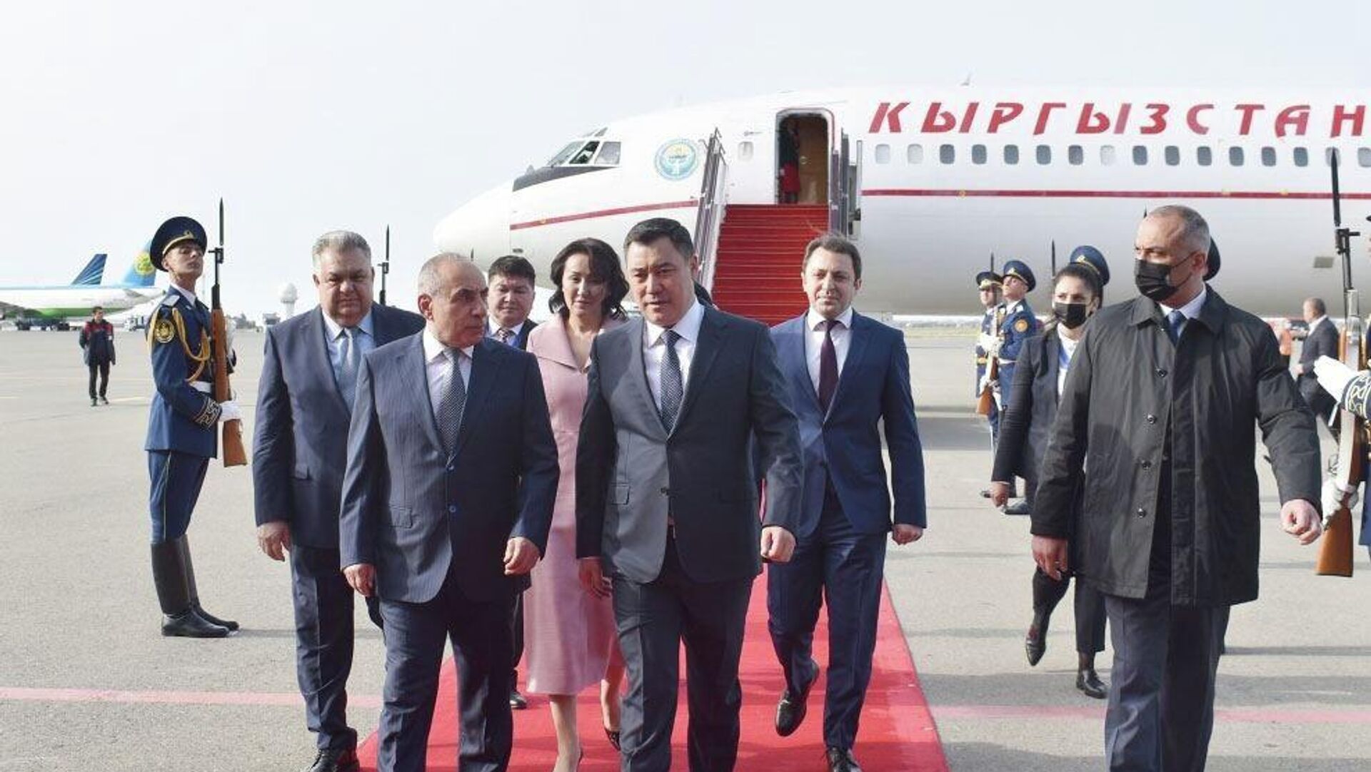Президент Кыргызстана Садыр Жапаров 19 апреля прибыл с официальным визитом в Азербайджан - Sputnik Азербайджан, 1920, 19.04.2022