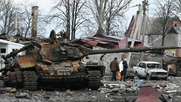 Ukrayna SQ-nin vurulmuş tankı, arxiv şəkli - Sputnik Azərbaycan