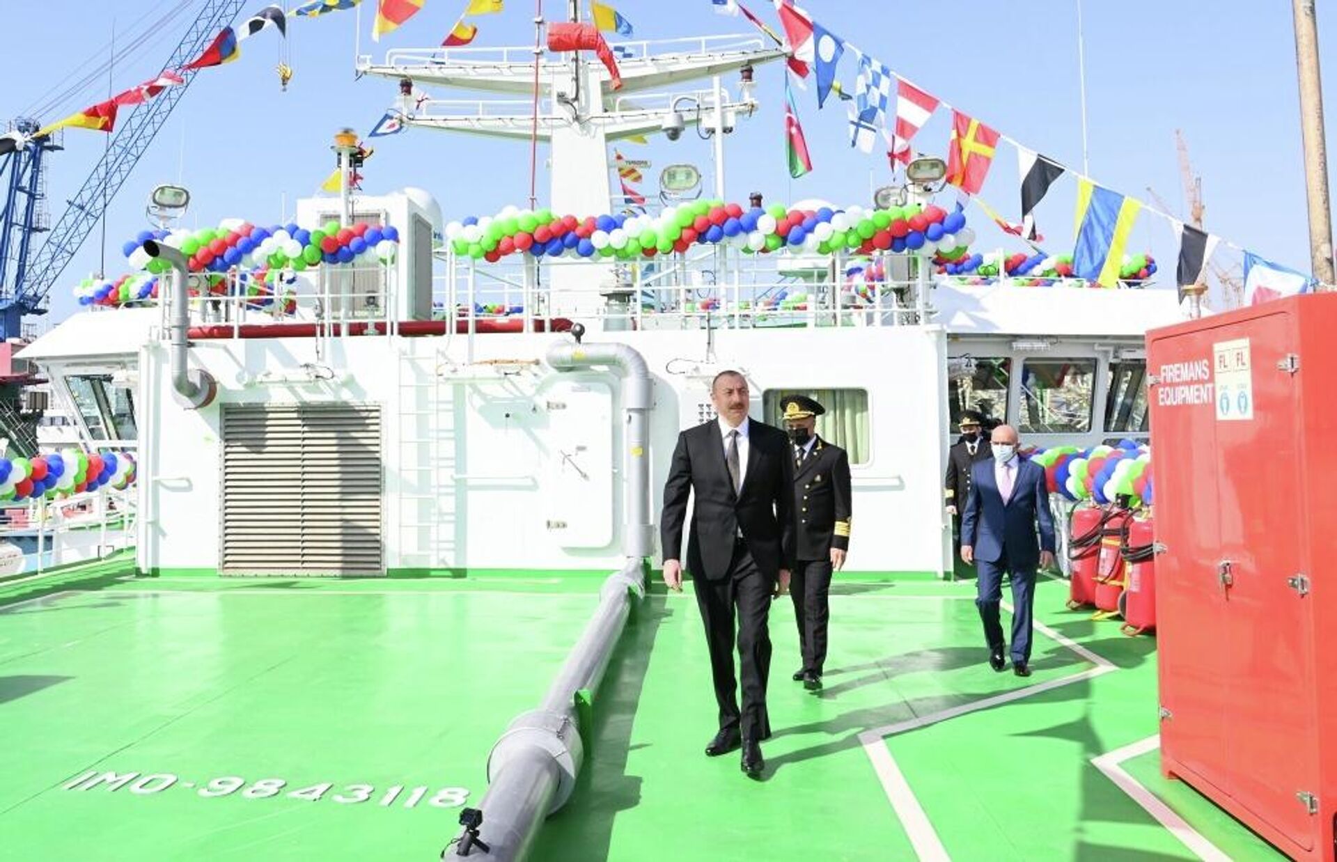 Президент Ильхам Алиев принял участие в церемонии сдачи в эксплуатацию судна-парома «Зарифа Алиева» - Sputnik Azərbaycan, 1920, 28.04.2022