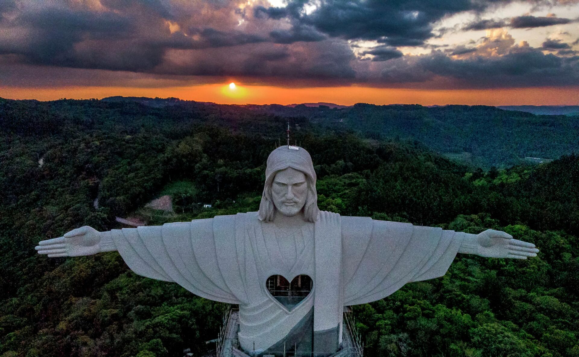 Статуя Иисуса Христа в Рио-де-Жанейро - Sputnik Azərbaycan, 1920, 29.02.2024
