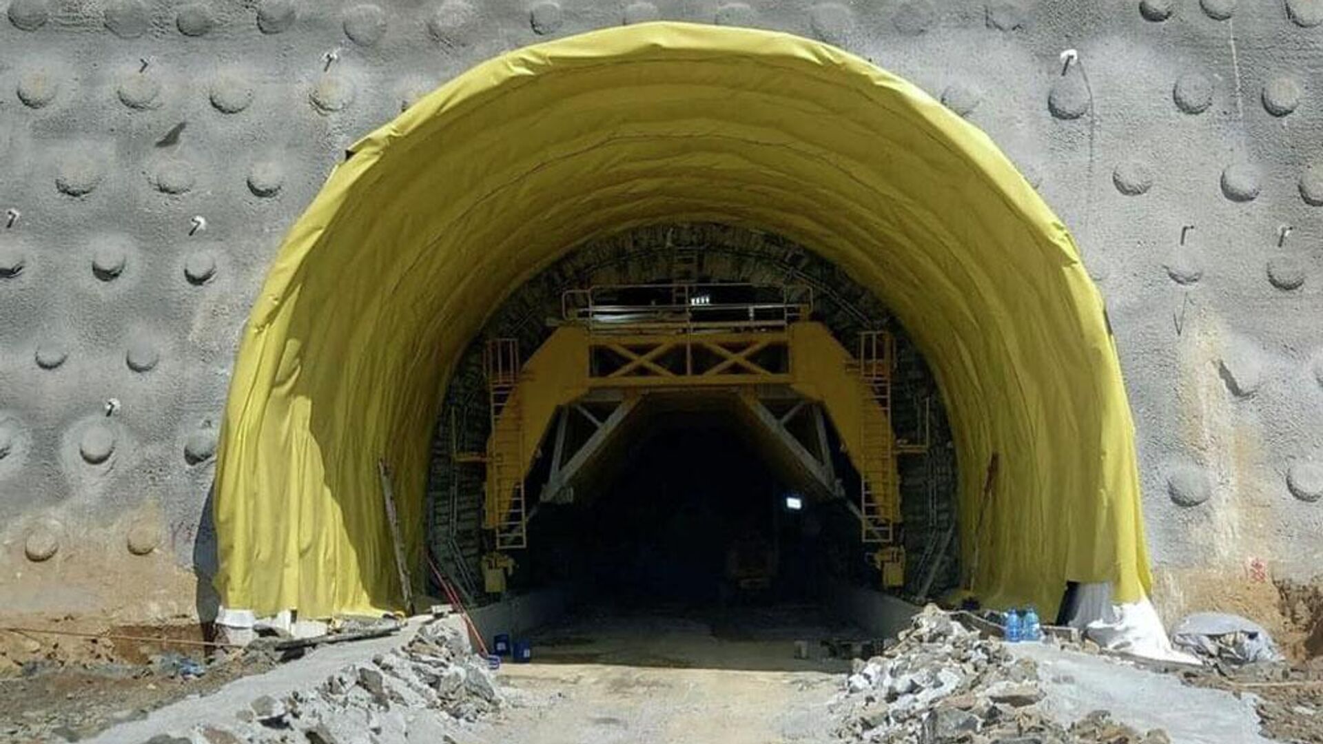 Строительство тоннелей на трассе Ахмедбейли-Физули-Шуша  - Sputnik Азербайджан, 1920, 08.05.2022