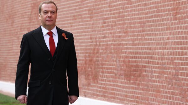 Председатель Единой России, заместитель председателя Совета безопасности РФ Дмитрий Медведев  - Sputnik Азербайджан